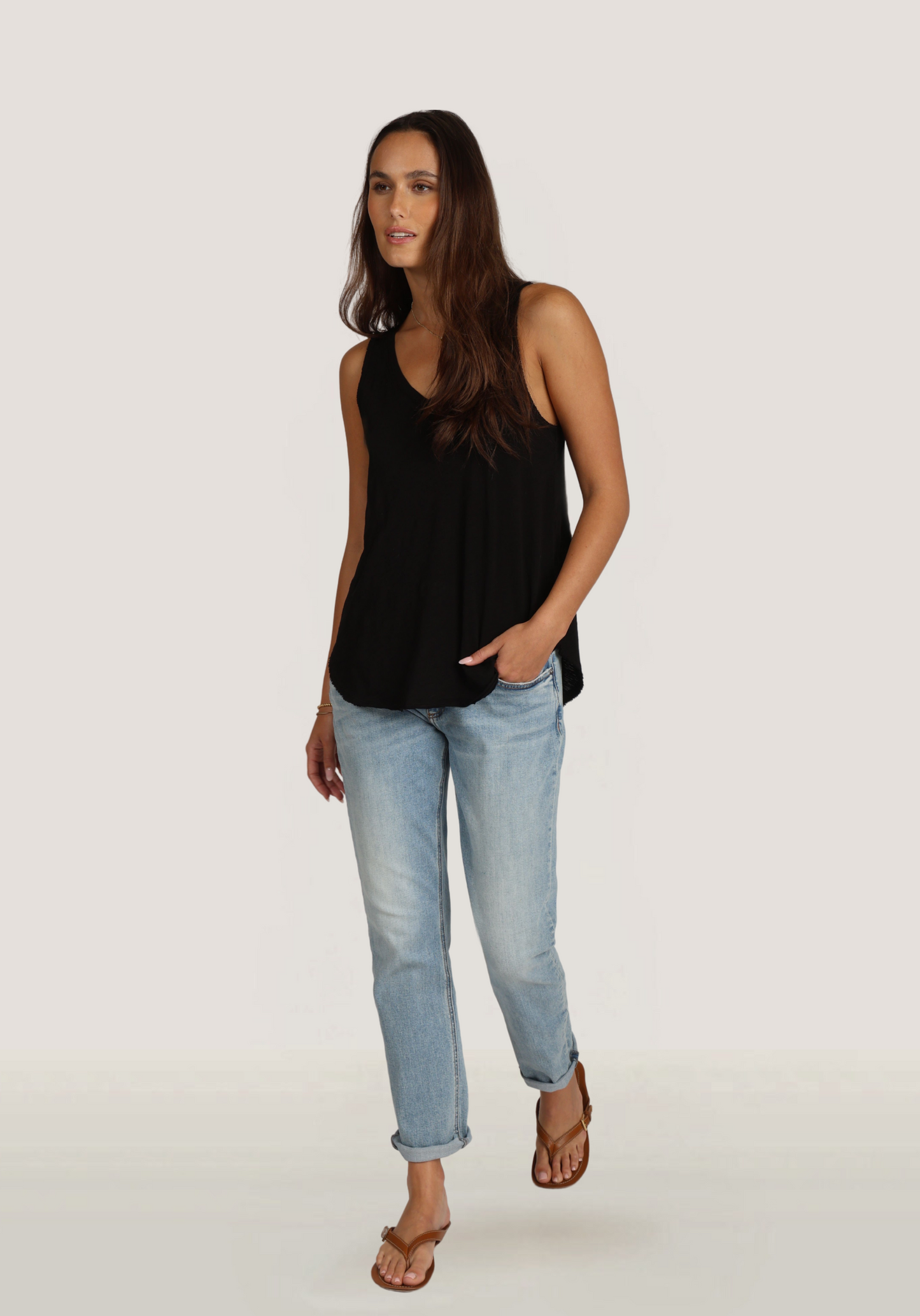 Deep V-Tank